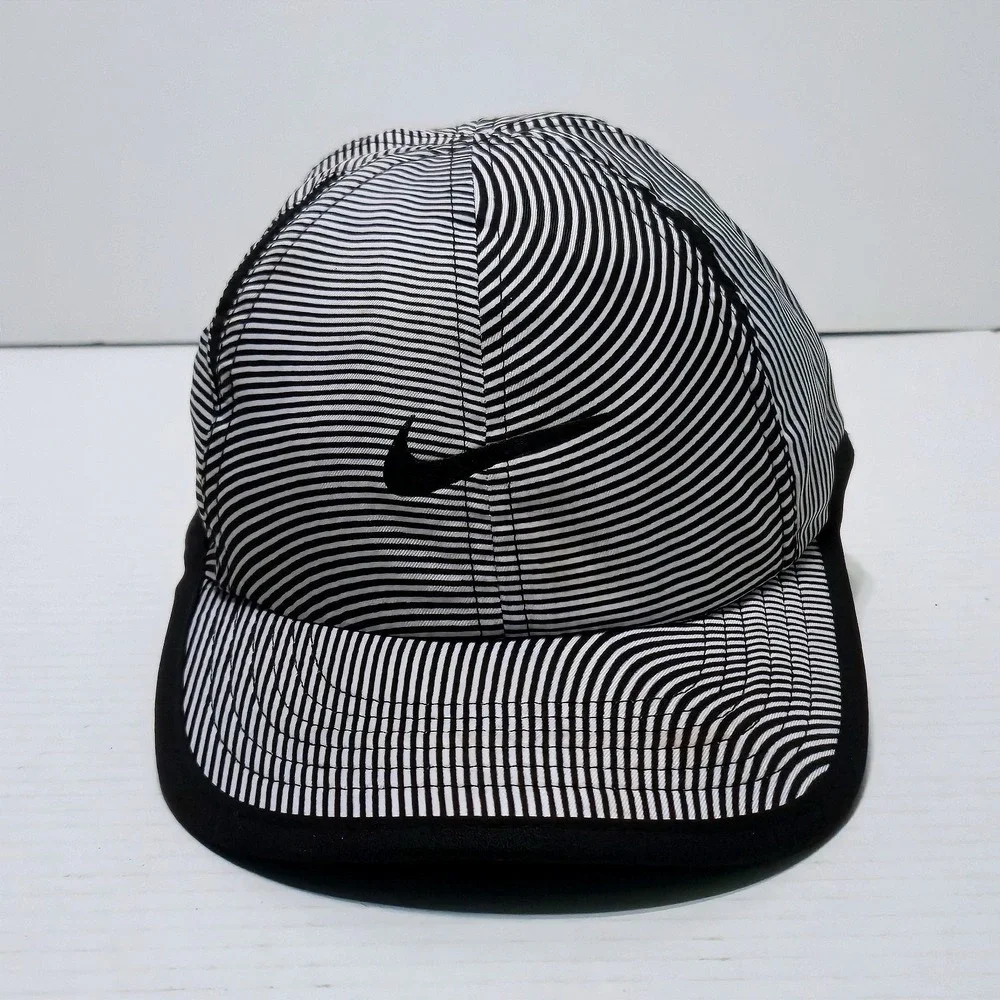 Nike Kids Featherlight Dri-Fit Baseball Cap‎ Hat 4-7 Black White Stripe Swoosh